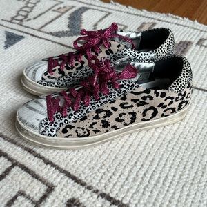 Fashion sneakers P448, size 38 - like new, worn once